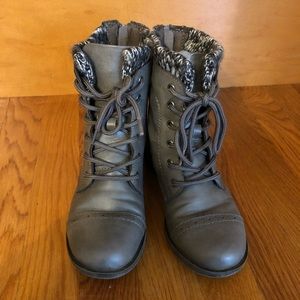 Womens fashion zip up combat boots size 5 womens